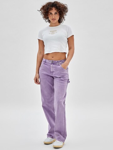 GUESS Loose fit Cargo Jeans in Purple