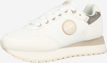 Baskets basses Colmar en blanc : devant