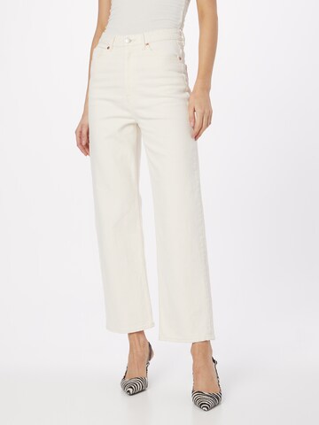 Monki Regular Jeans in White: front