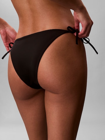 Calvin Klein Swimwear Bikinihose 'Intense Power' in Schwarz