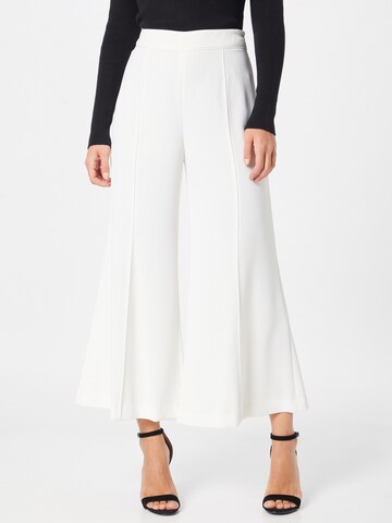 Wide leg Pantaloni de la Twinset pe alb: față