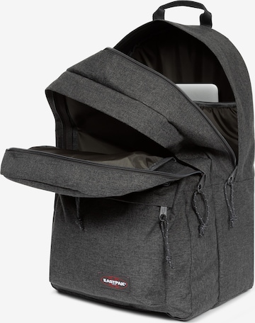 EASTPAK Раница в черно