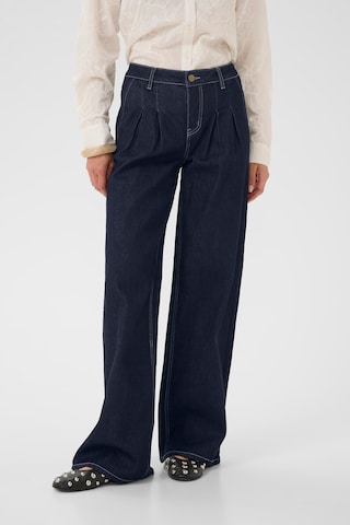 Loosefit Jean à pince 'CUmoya Bobbie' CULTURE en bleu : devant