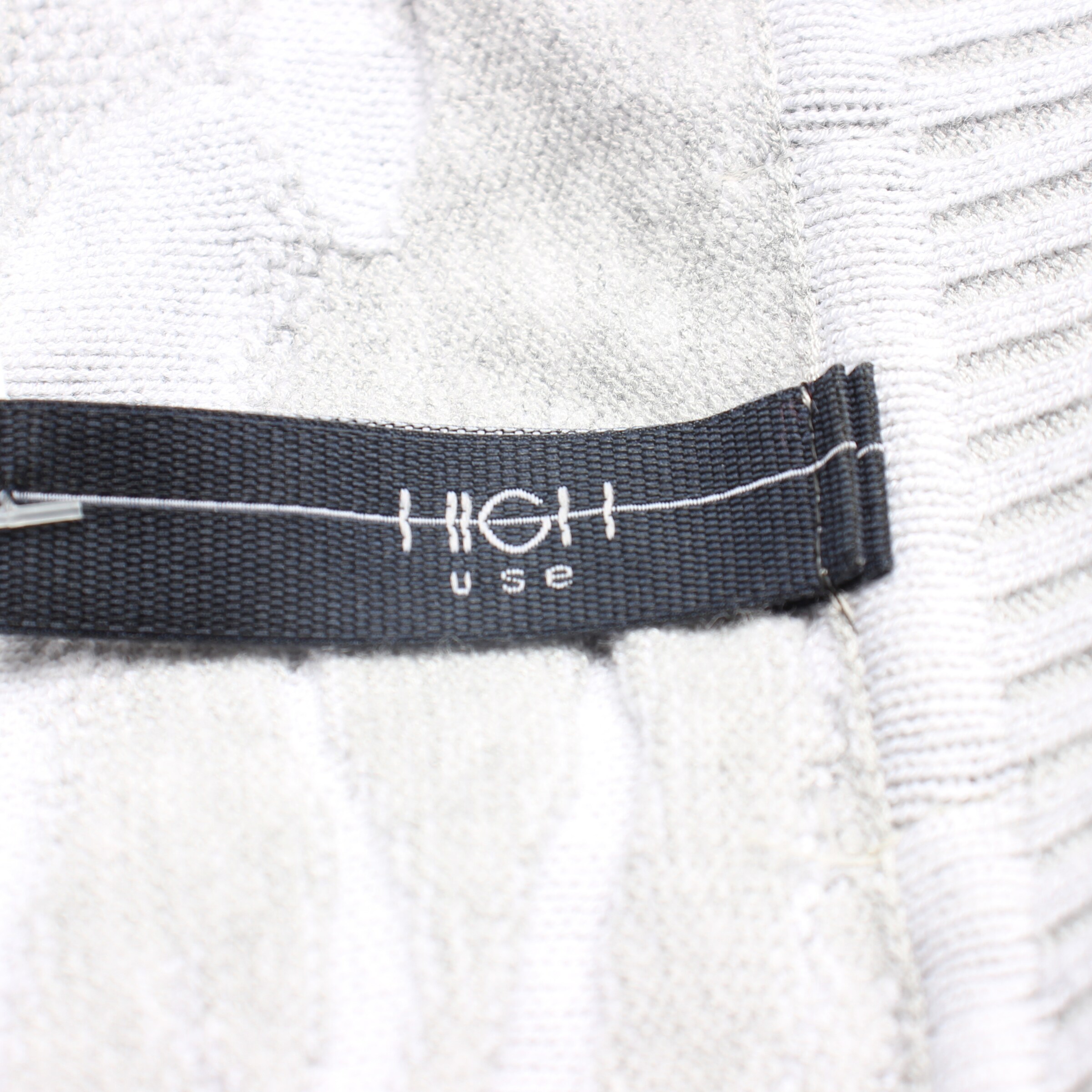 High Use Sweater & Cardigan in XS in Grey