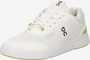 On Sneakers 'THE ROGER' in White: front