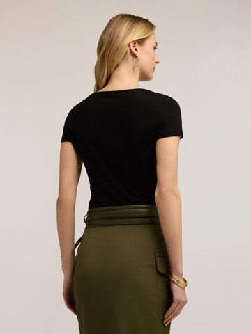 MOTIVI Top in Zwart