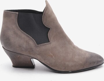 Acne Dress Boots in 38 in Brown: front