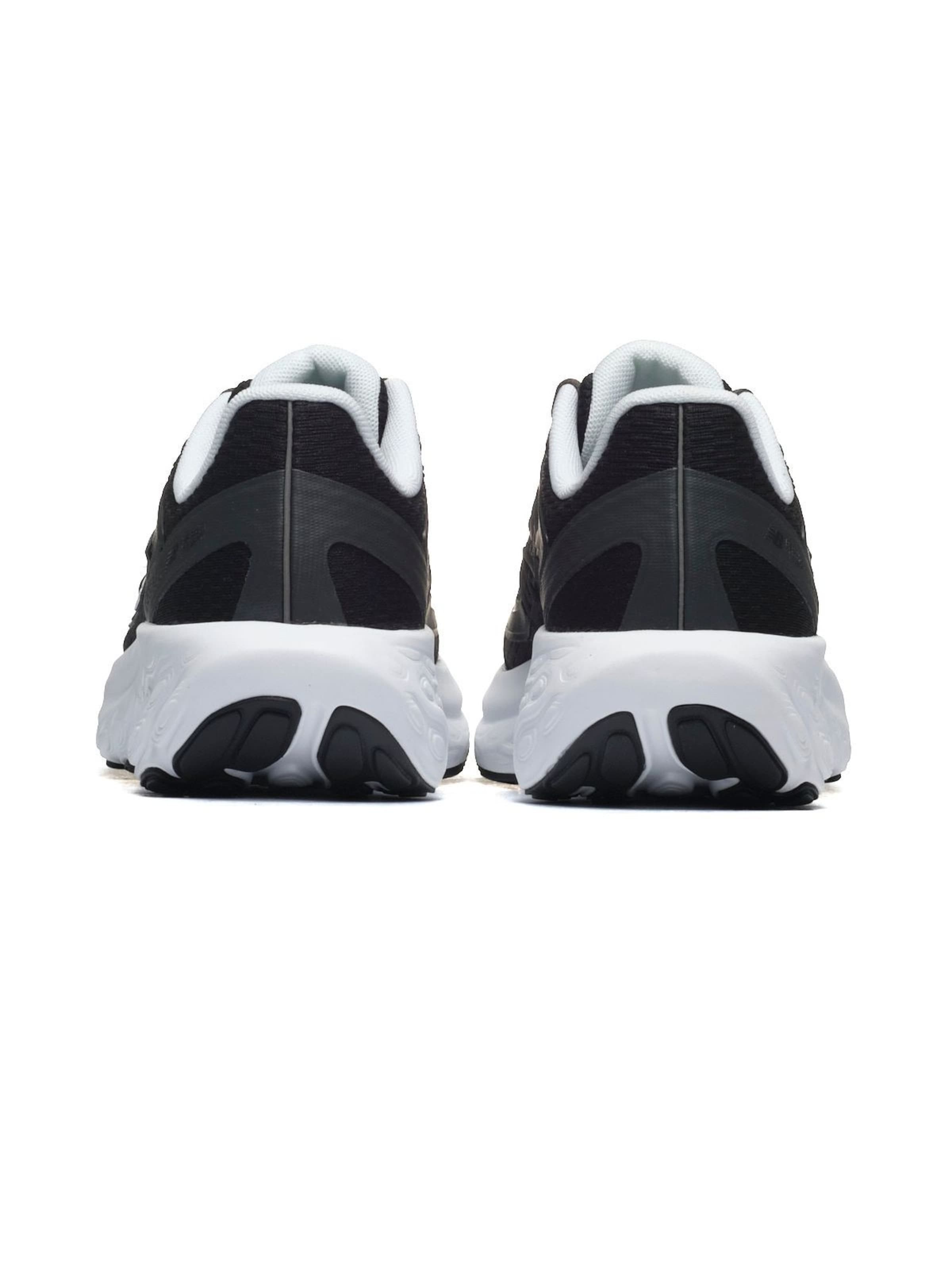 Baskets basses 'New Balance UTRNWF' new balance en noir