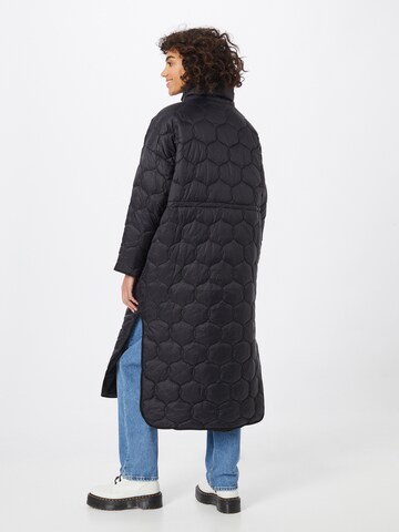 minimum Ανοιξιάτικο και φθινοπωρινό παλτό 'Planda' σε μαύρο