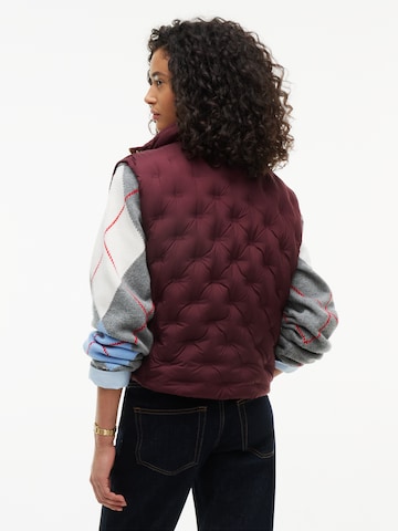 TOMMY HILFIGER Liivi värissä punainen