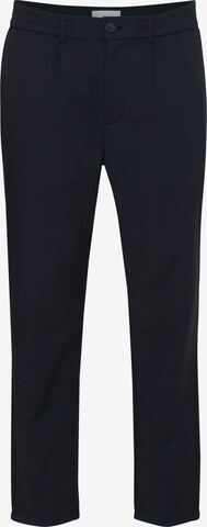 Casual Friday Pleat-Front Pants 'Marc' in Blue: front