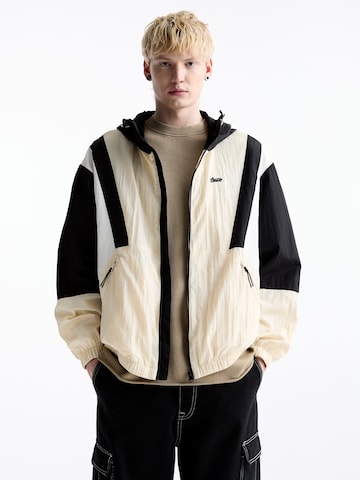 Pull&Bear Tussenjas in Beige: voorkant