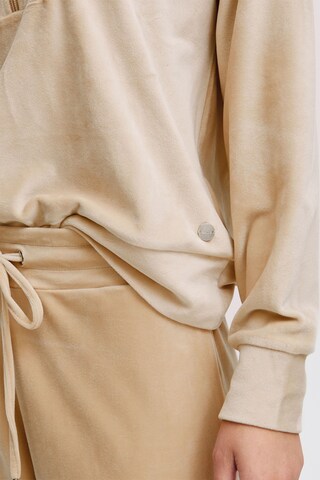 Oxmo Sweatsuit in Beige