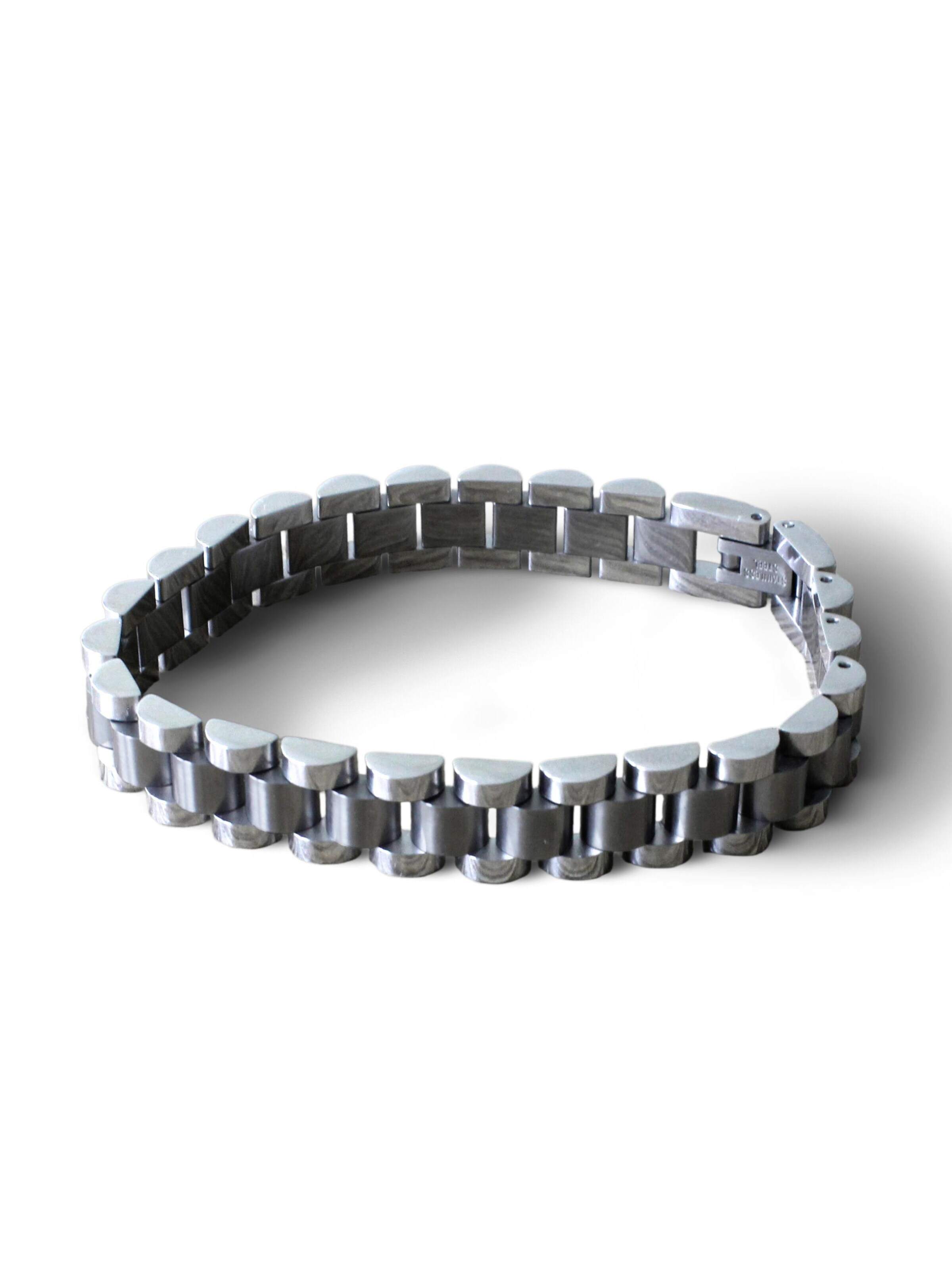carisco Bracelet in Silver: front