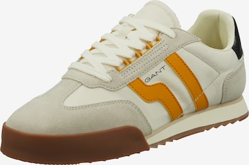Baskets basses GANT en beige : devant