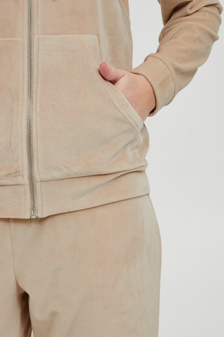 b.young Sweatsuit in Beige