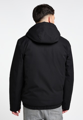 TUFFSKULL Функциональная куртка 'Urban Storm' в Черный