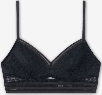 Triunghi Sutien de la Gisela pe negru: față