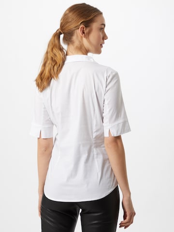 MORE & MORE - Blusa en blanco