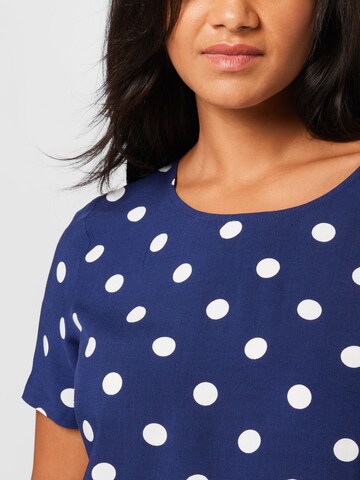 ONLY Carmakoma - Blusa 'ANITA' en azul