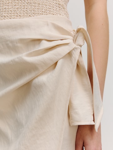 EDITED Skirt 'Iris' in Beige