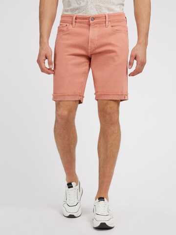 GUESS Slimfit Shorts in Pink: predná strana