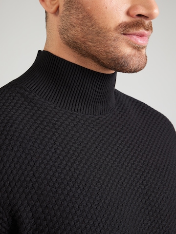 QS Sweater in Black
