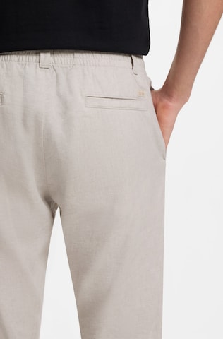 BOSS Regular Pants in Grey