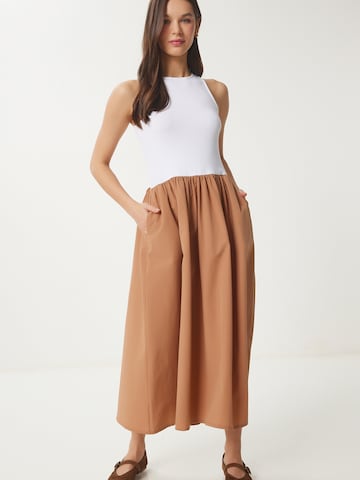 Happiness İstanbul Mekko värissä beige