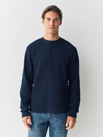 Next Paita värissä sininen: etupuoli