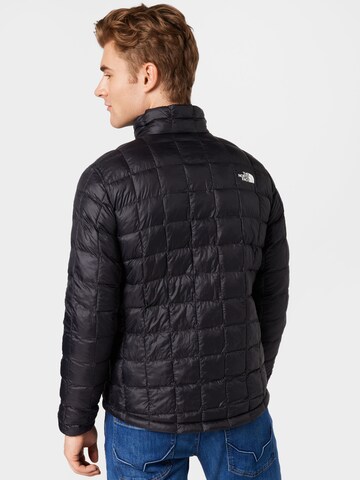 Geacă outdoor de la THE NORTH FACE pe negru