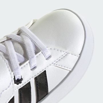 ADIDAS SPORTSWEAR Sportcipő 'Grand Court 3.0' - fehér