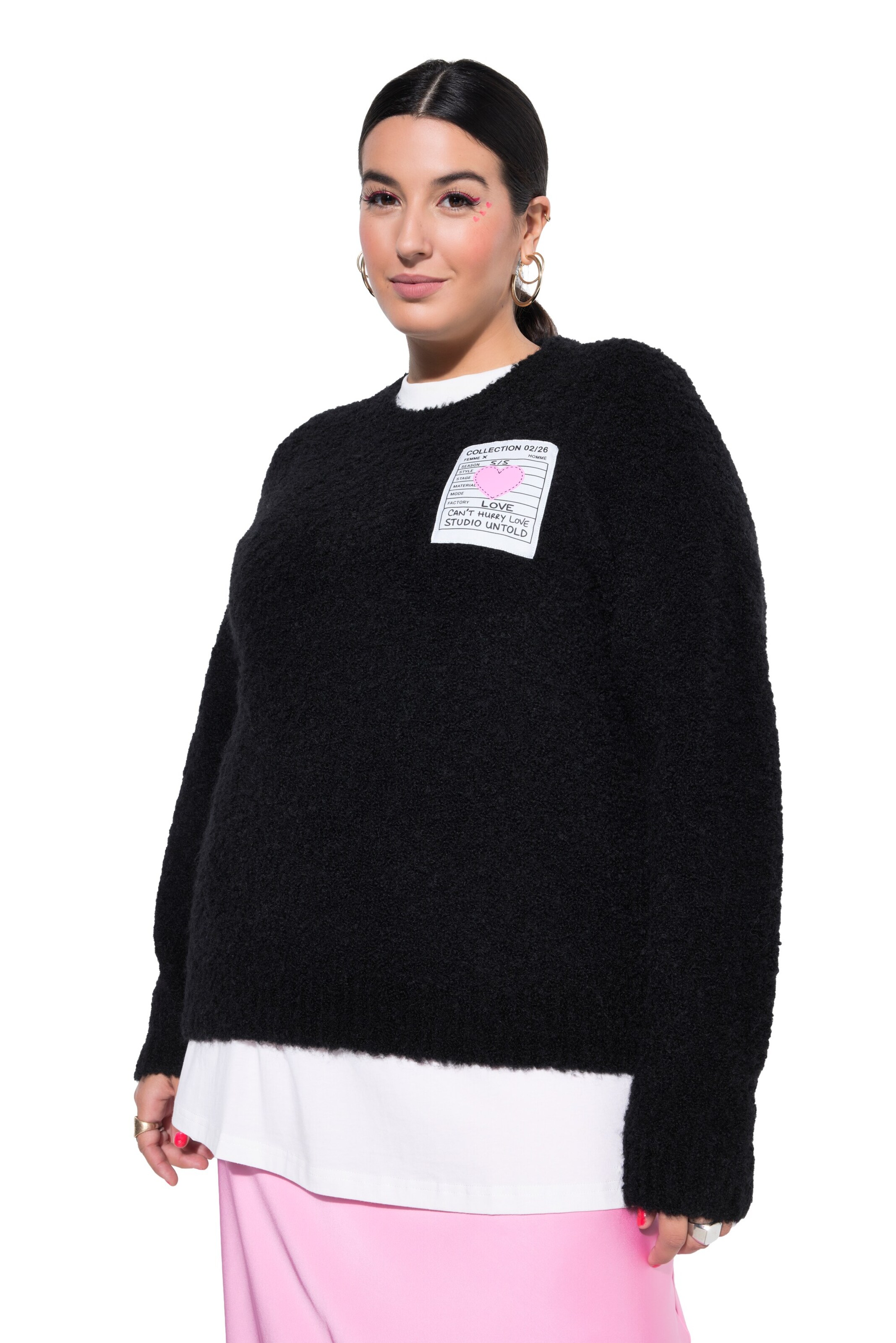 Studio Untold Sweater in Black: front