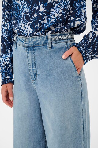 Regular Jean 'CRVisti w. Braiding' Cream en bleu