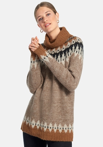 DAY.LIKE Sweater in Brown: front