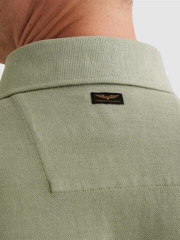T-Shirt 'Polo shirt with garment-dye wash and tailwing logo' PME Legend en vert