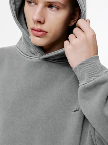 Sweat-shirt 'STWD' Pull&Bear en gris