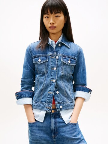 Tommy Jeans Prehodna jakna 'CLASSIC' | modra barva: sprednja stran