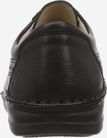 Finn Comfort Lace-Up Shoes in Black