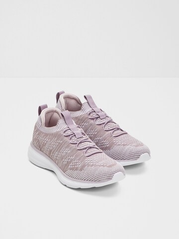 bonprix Sneakers laag in Grijs