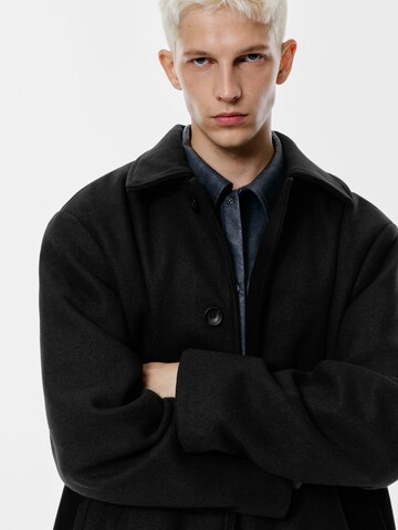 Cappotto di mezza stagione di Pull&Bear in nero