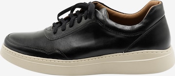 MO Sneakers in Black: front