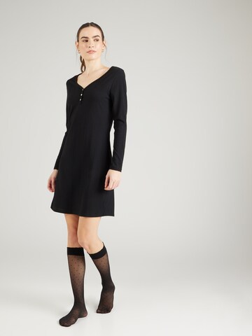 Chemise de nuit 'COLY' ETAM en noir : devant