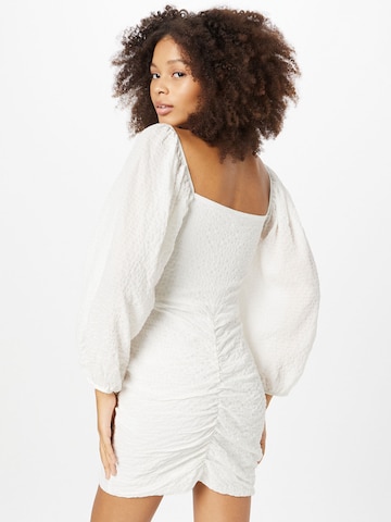 Robe 'Amaze Me' NLY by Nelly en blanc