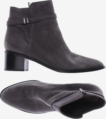 CLARKS Dress Boots in 42 in Grey: front