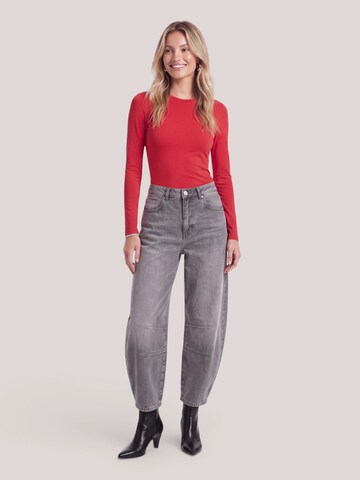 Barrel Jean Tatiana Zidekova en gris