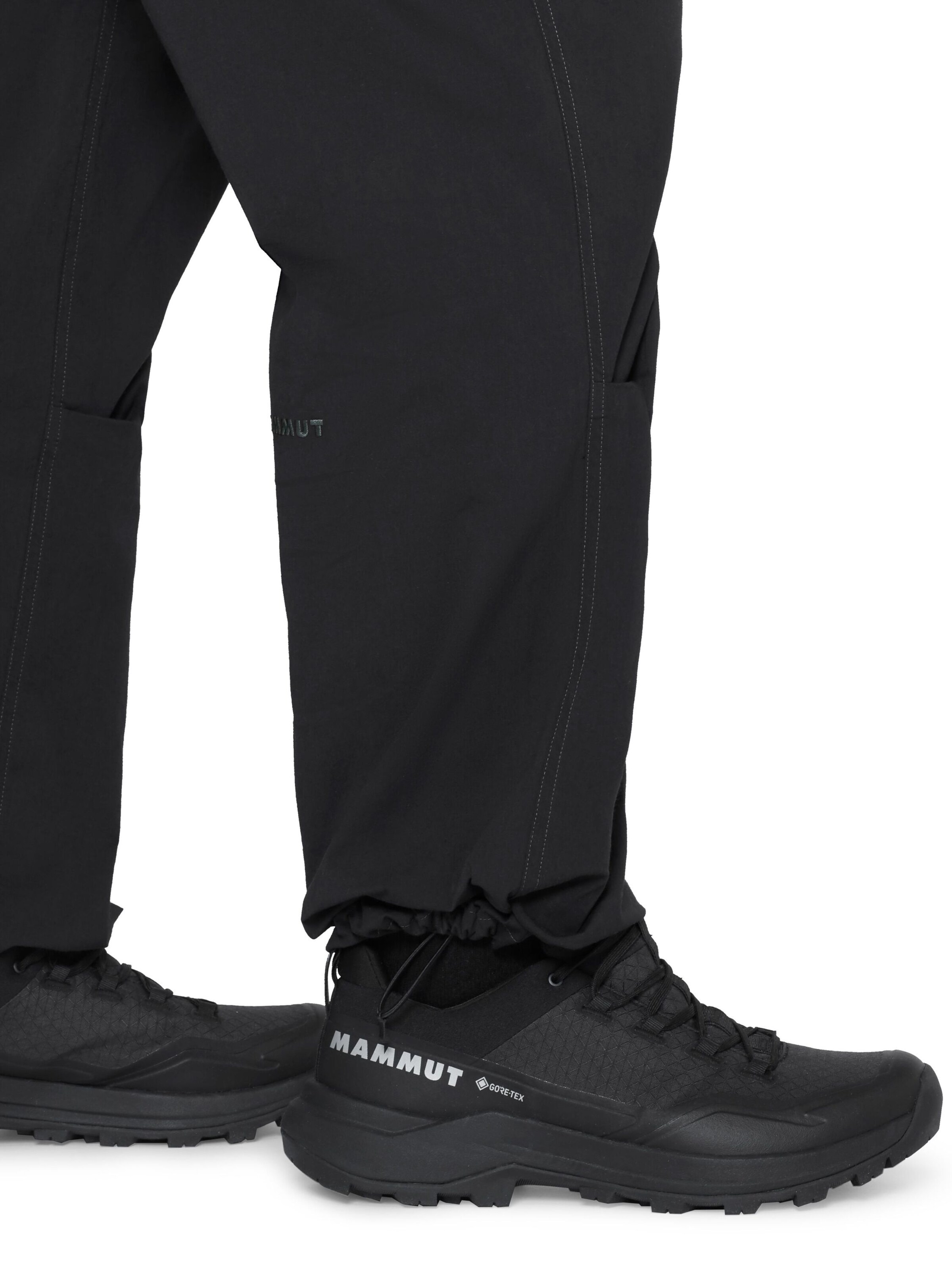 MAMMUT Regular Outdoor Pants in Black