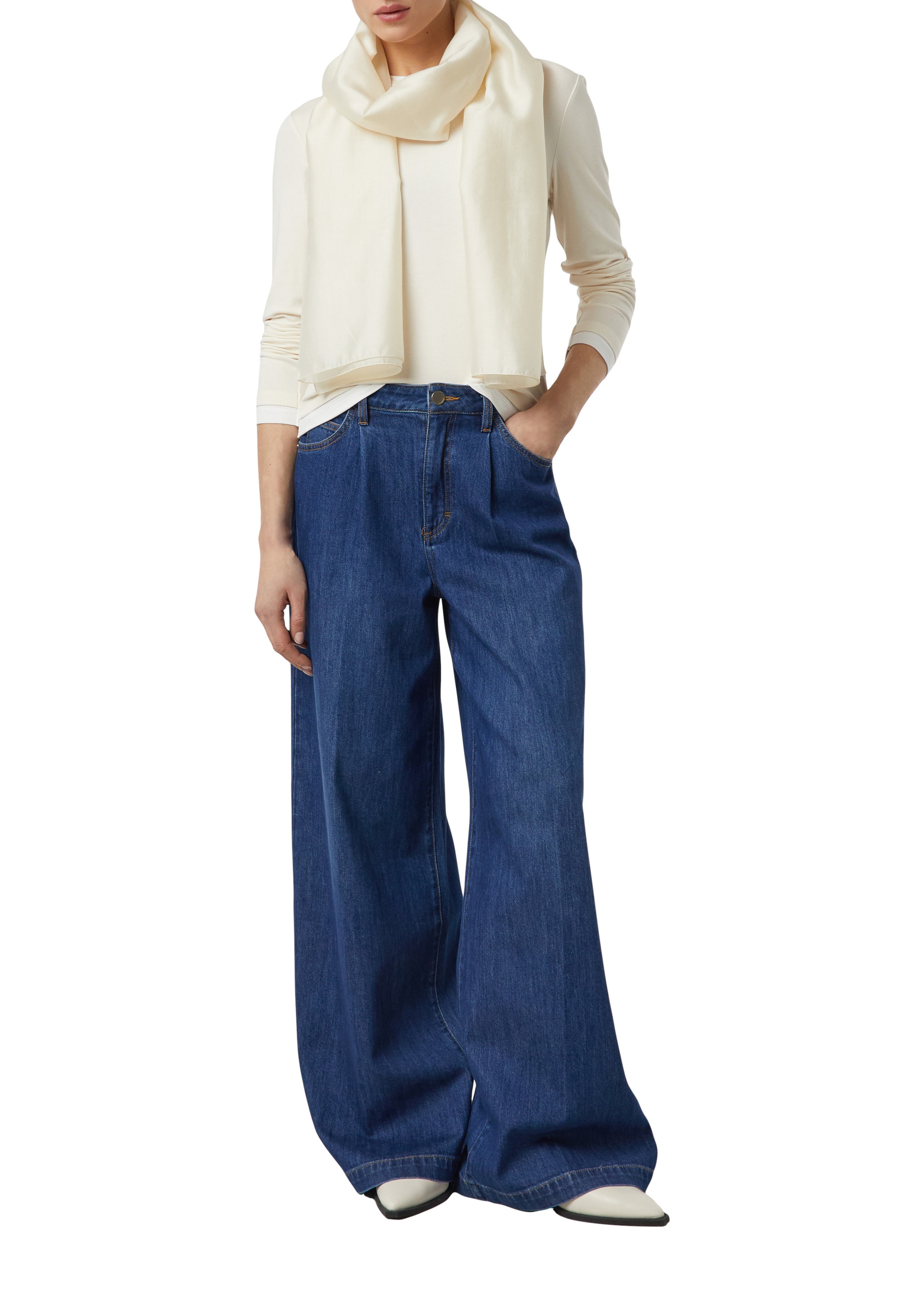 COMMA Sjaal in Beige: voorkant