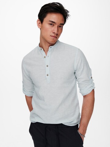 Coupe slim Chemise 'Caiden' Only & Sons en bleu