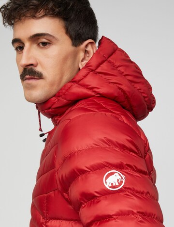 MAMMUT Outdoor jacket in Red